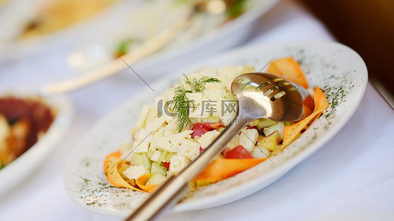 食品OEM定制：揭秘定制流程与关键步骤